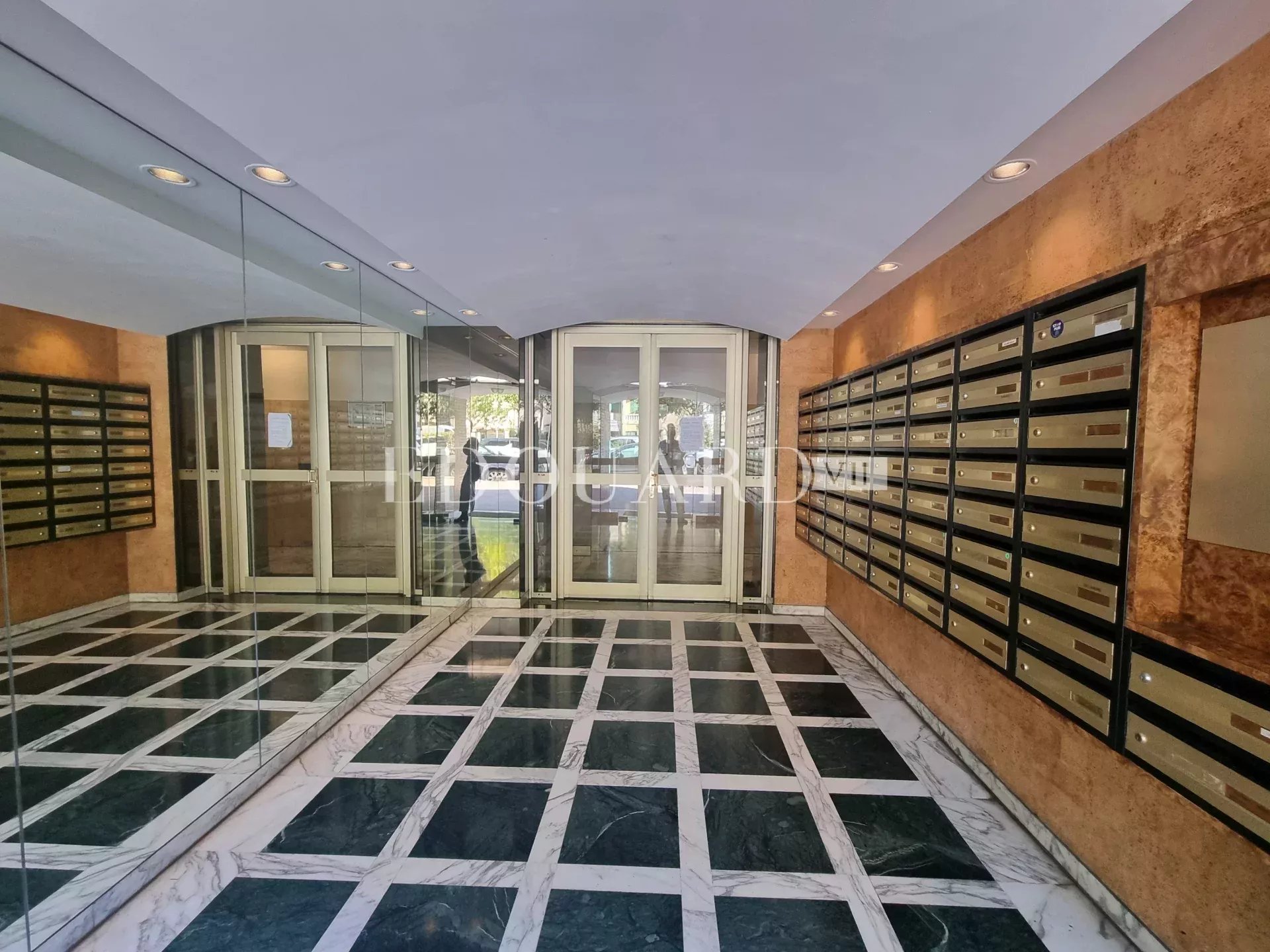 2 Bed, 1 Bath, ApartmentFor Sale, Menton, Alpes-Maritimes