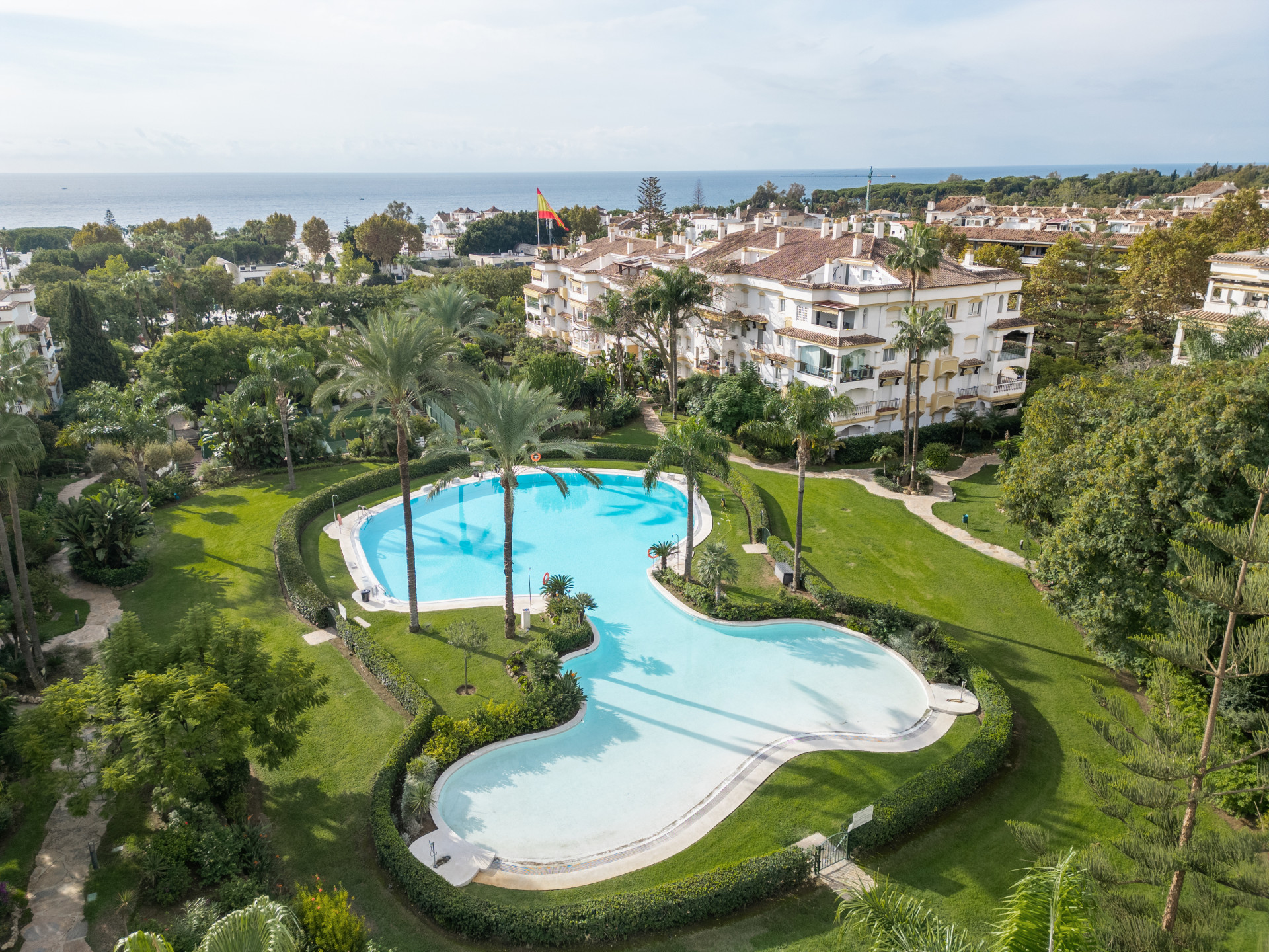 4 Bed, 3 Bath, ApartmentFor Sale, Marbella, Malaga