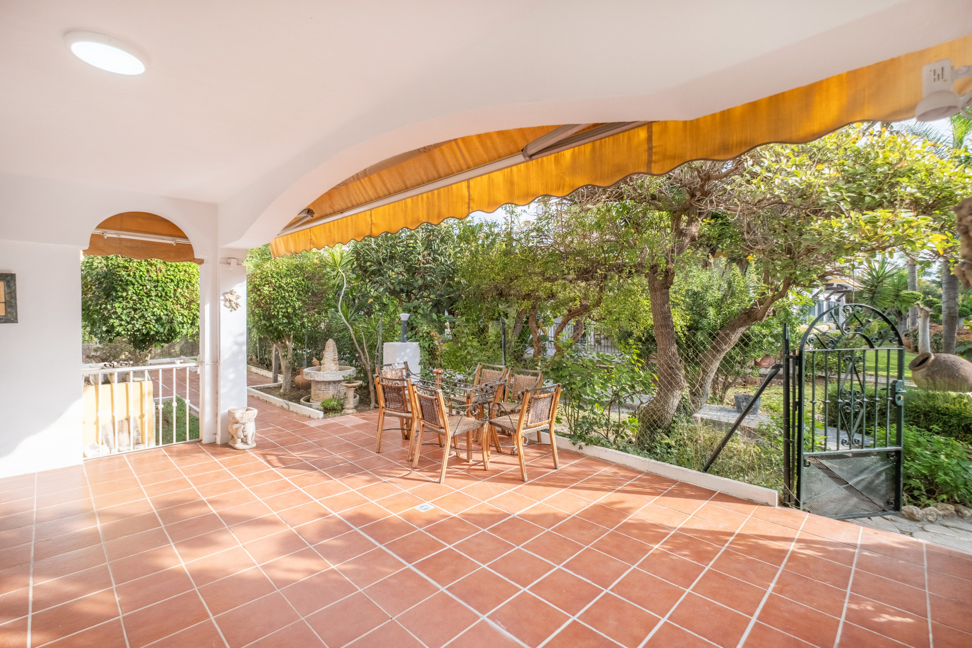 4 Bed, 3 Bath, ApartmentFor Sale, Marbella, Malaga