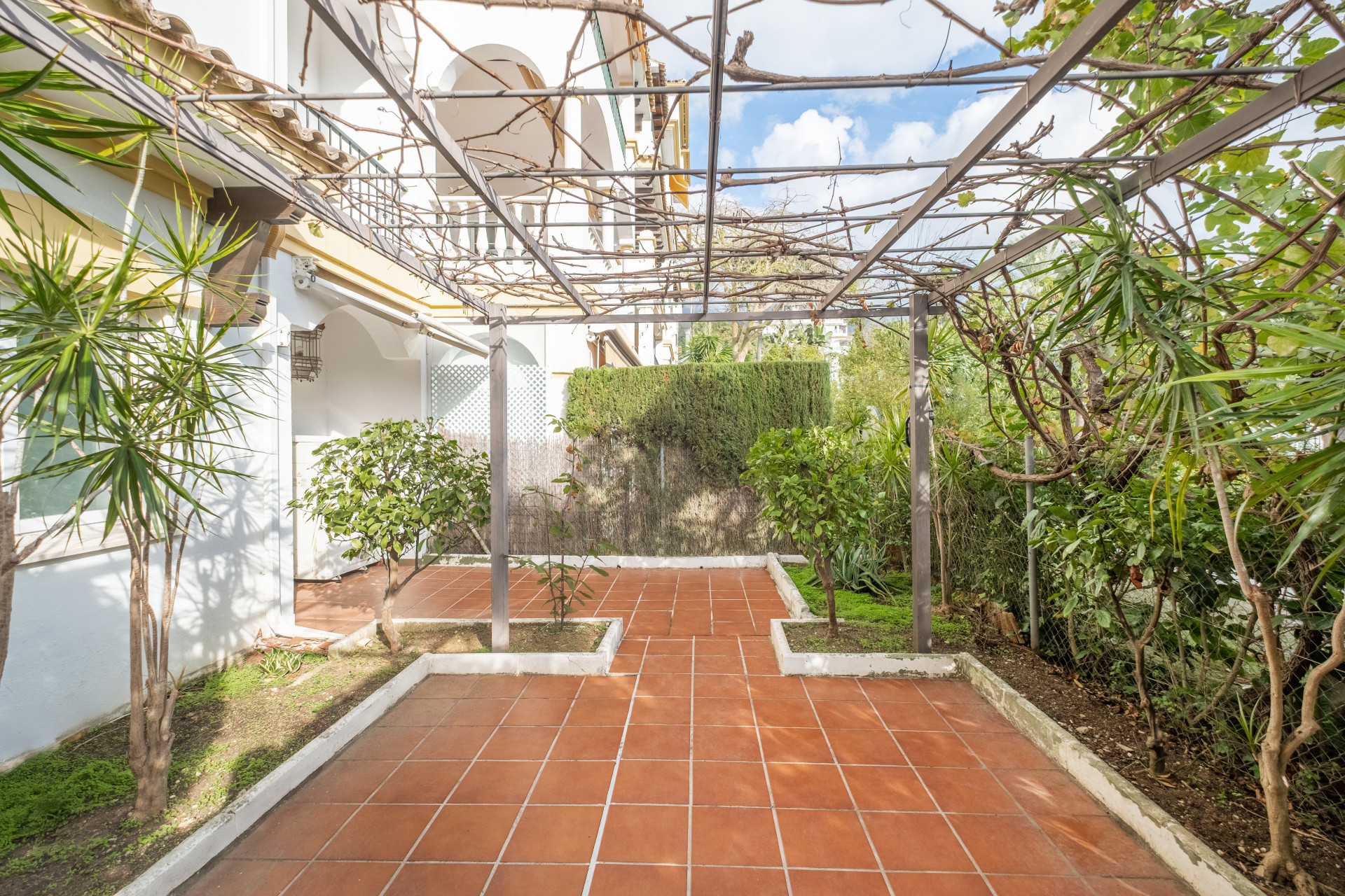 4 Bed, 3 Bath, ApartmentFor Sale, Marbella, Malaga