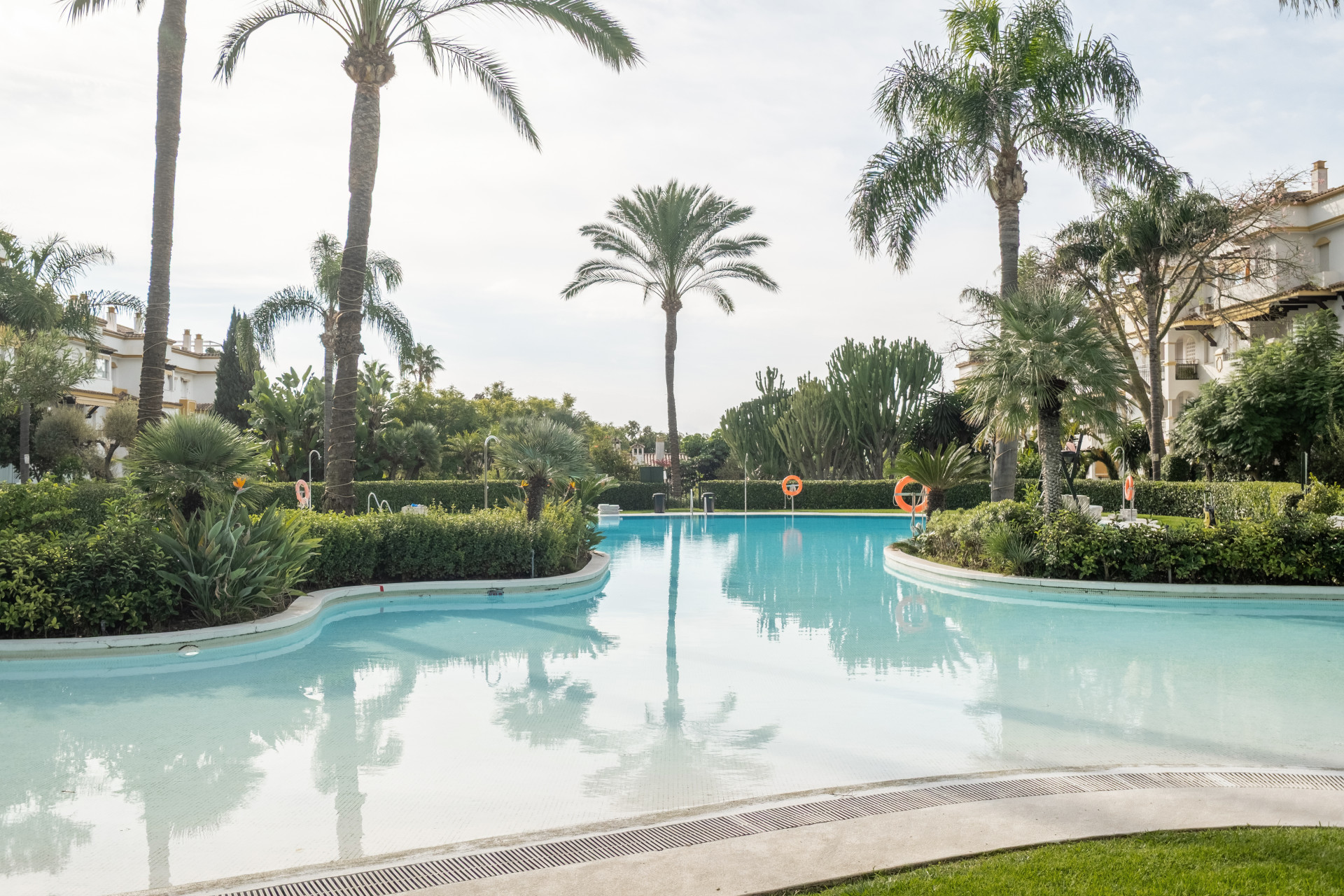 4 Bed, 3 Bath, ApartmentFor Sale, Marbella, Malaga