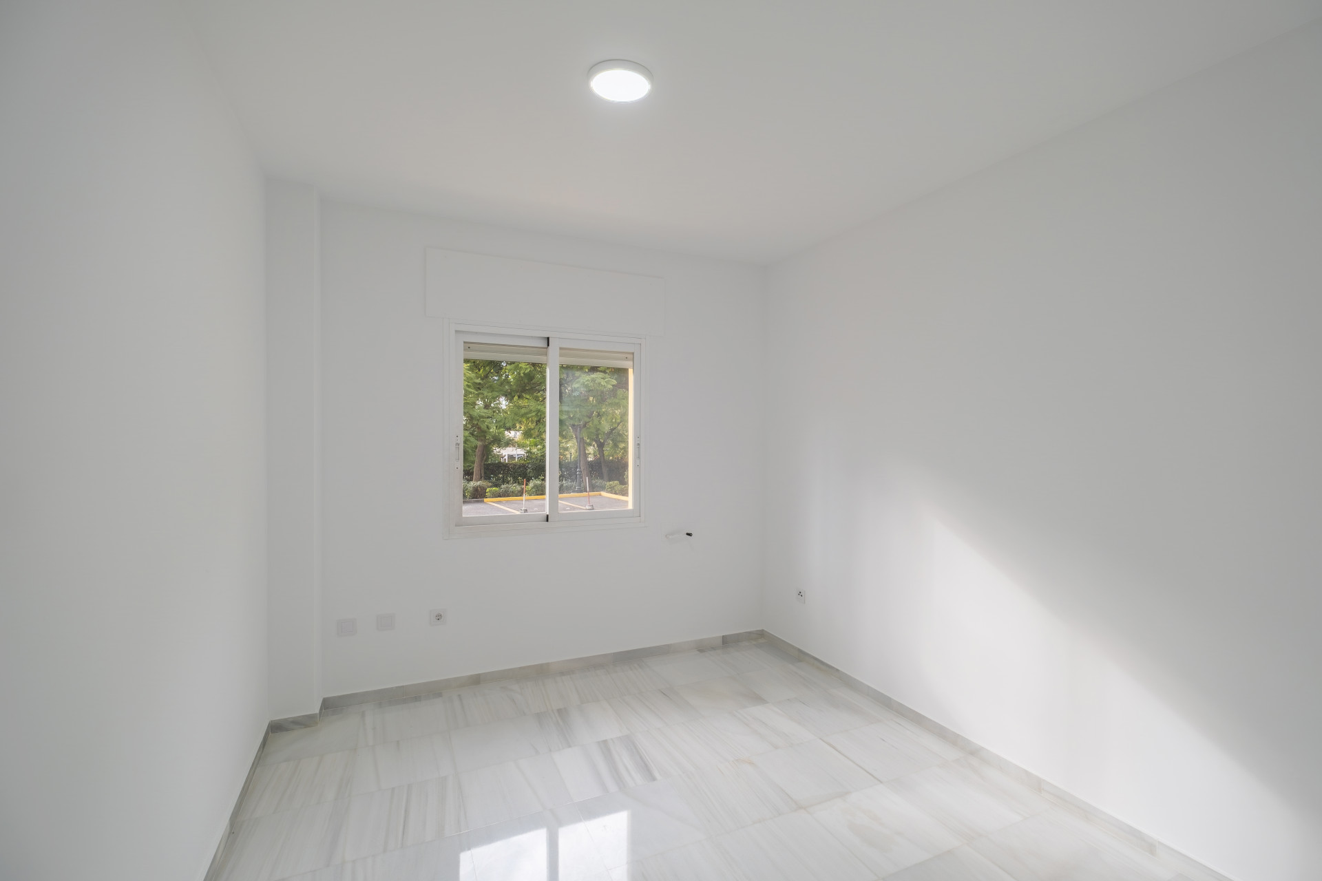 4 Bed, 3 Bath, ApartmentFor Sale, Marbella, Malaga