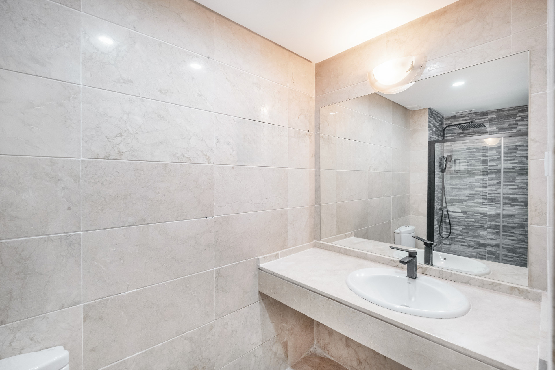 4 Bed, 3 Bath, ApartmentFor Sale, Marbella, Malaga