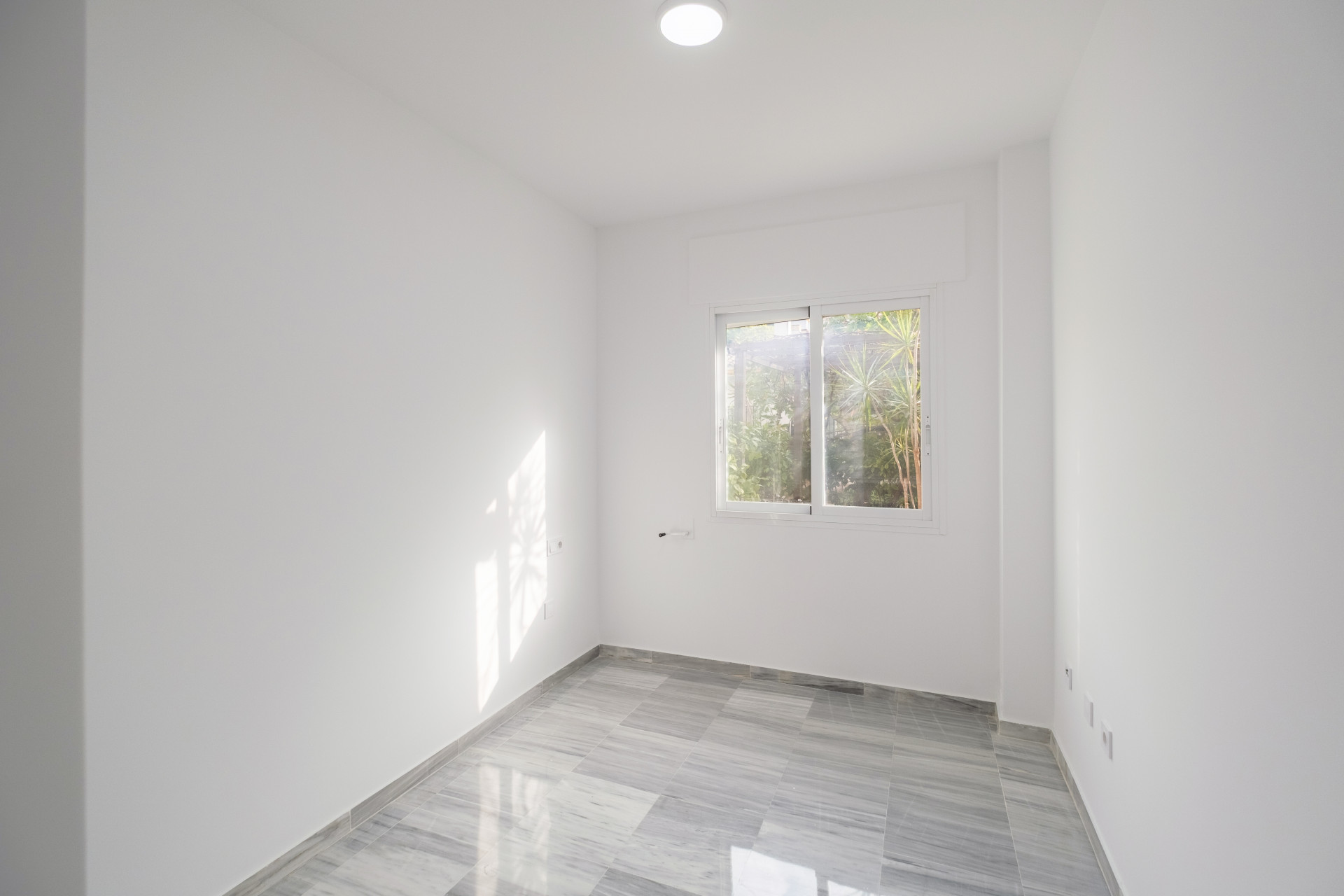 4 Bed, 3 Bath, ApartmentFor Sale, Marbella, Malaga