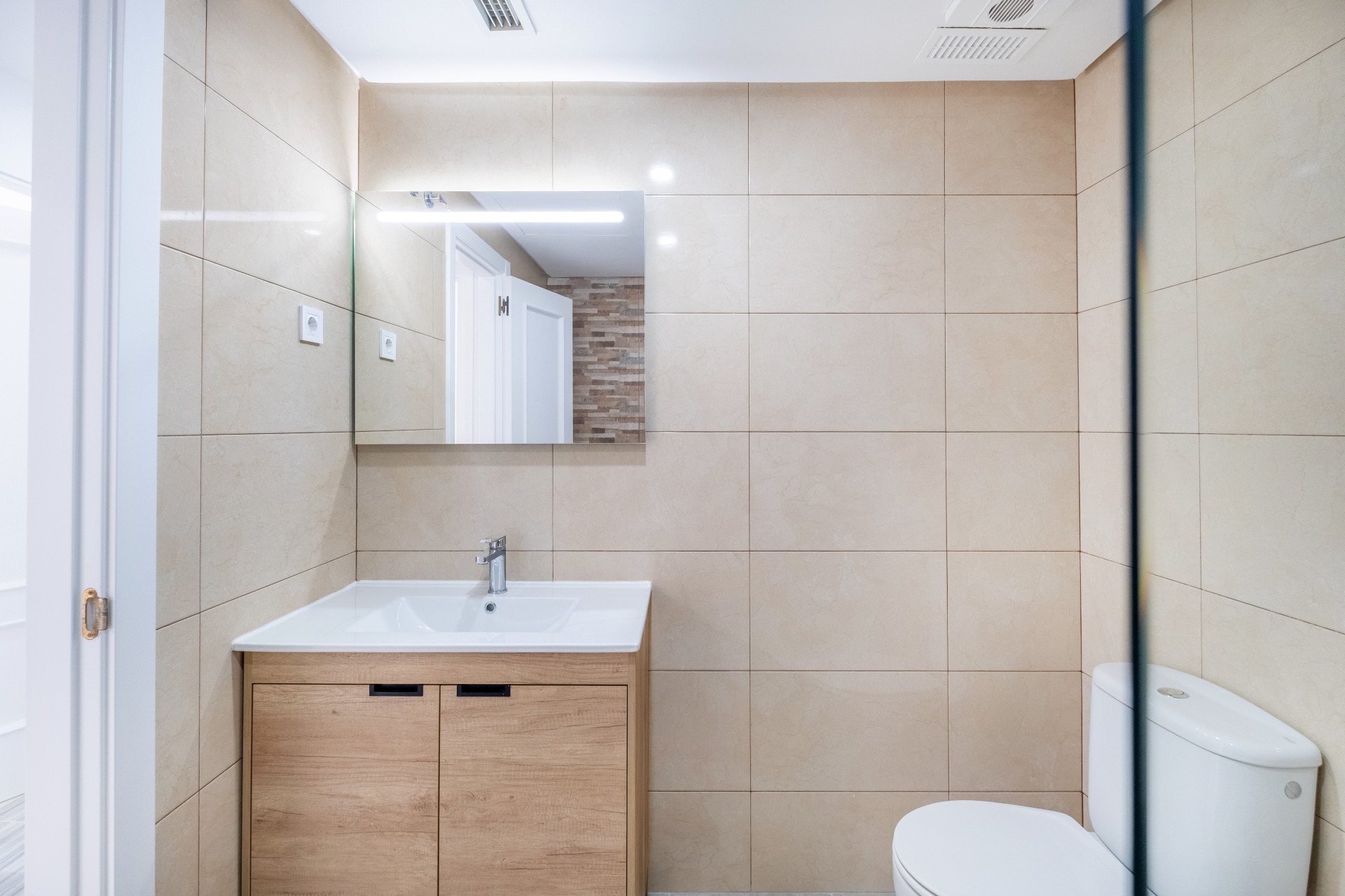 4 Bed, 3 Bath, ApartmentFor Sale, Marbella, Malaga