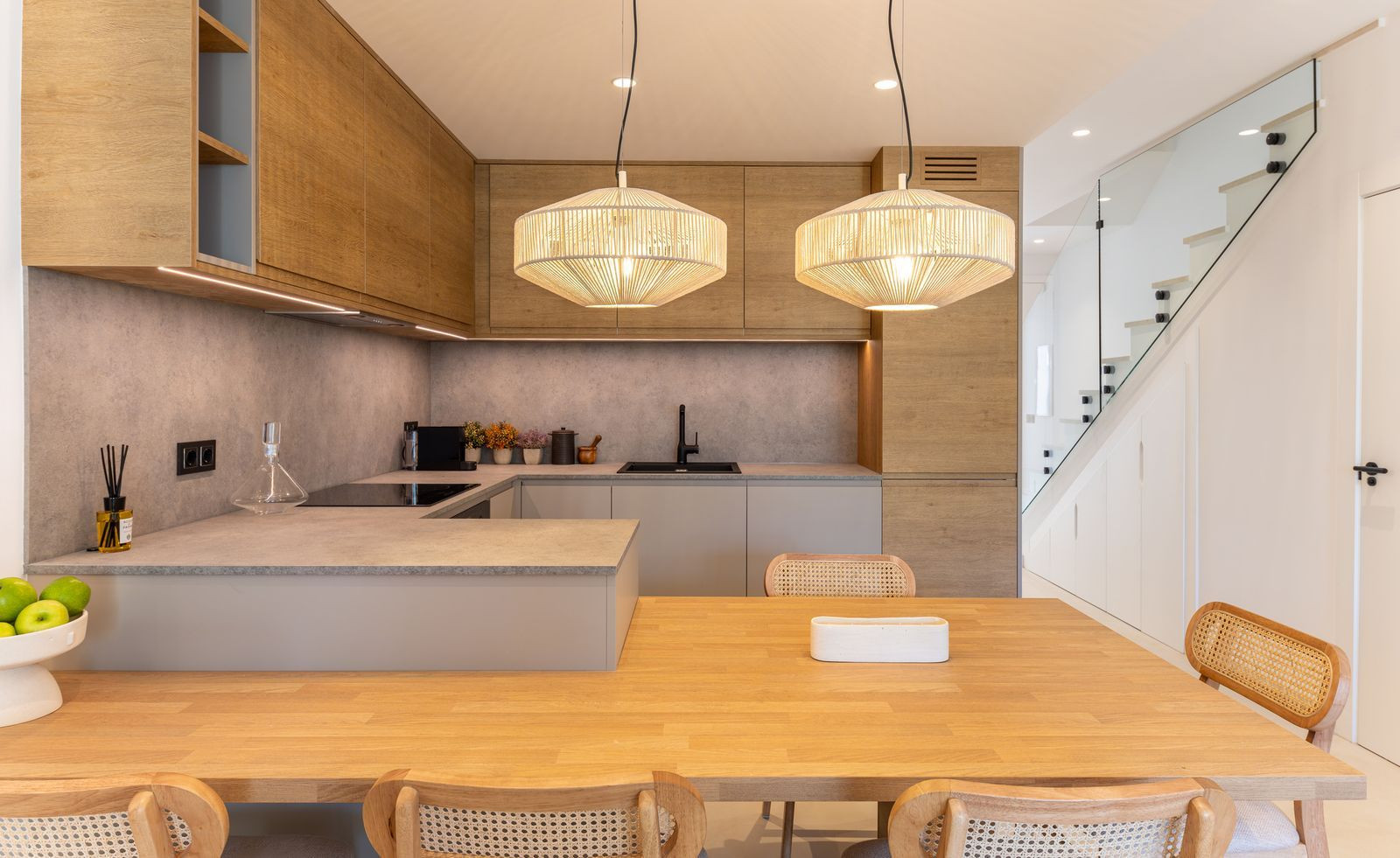 4 Bed, 4 Bath, ApartmentFor Sale, Marbella, Malaga