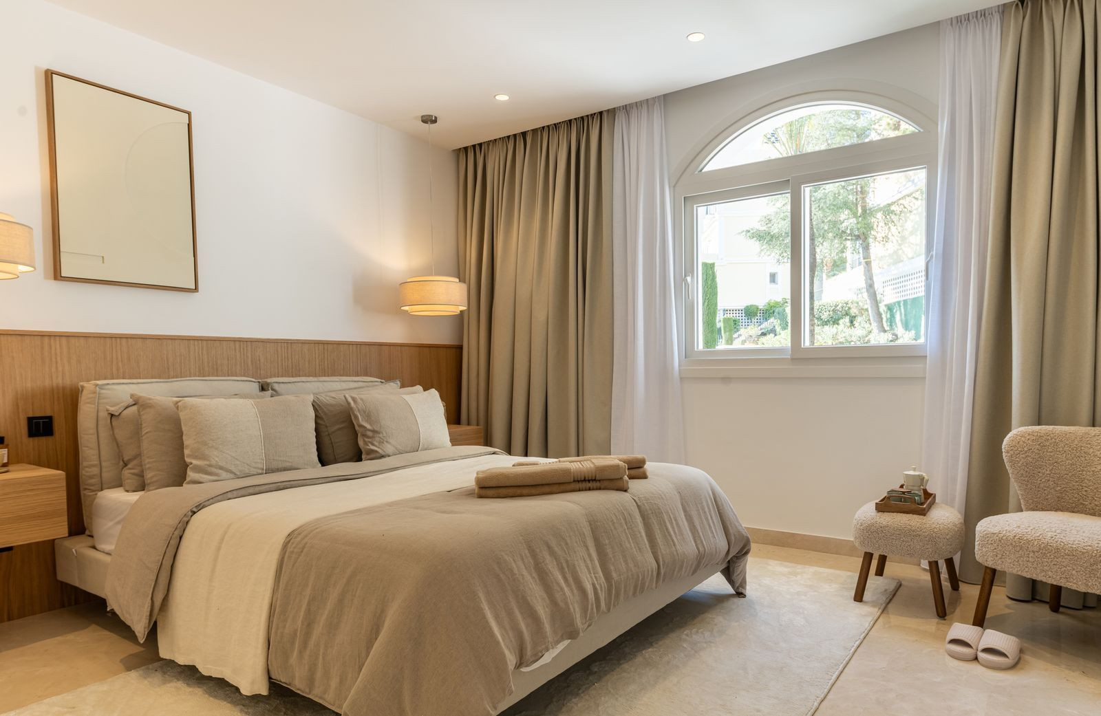 4 Bed, 4 Bath, ApartmentFor Sale, Marbella, Malaga