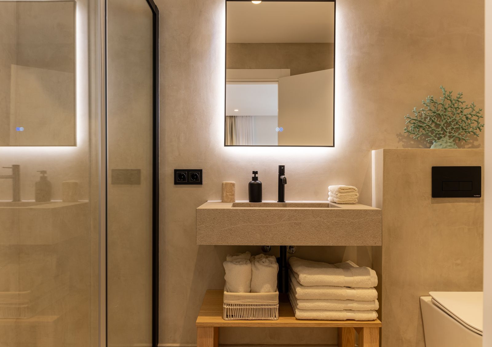 4 Bed, 4 Bath, ApartmentFor Sale, Marbella, Malaga