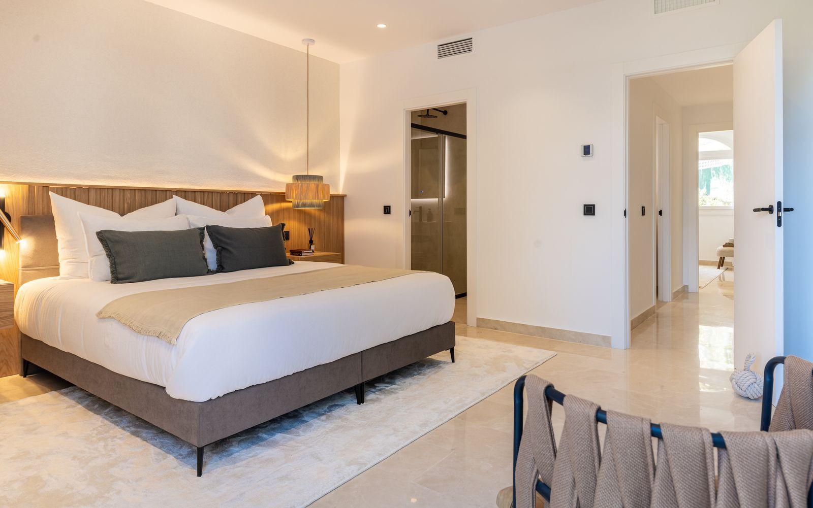 4 Bed, 4 Bath, ApartmentFor Sale, Marbella, Malaga