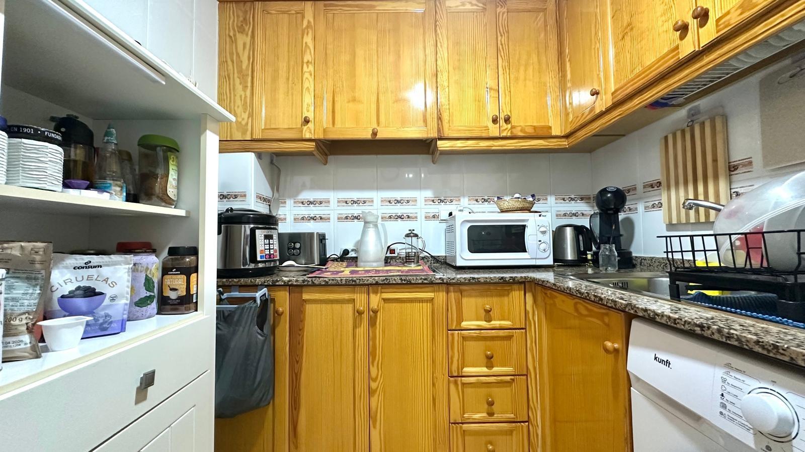 2 Bed, 1 Bath, ApartmentFor Sale, Torrevieja, Alicante