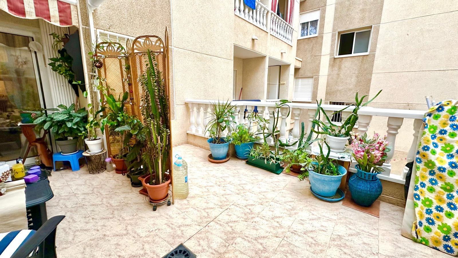 2 Bed, 1 Bath, ApartmentFor Sale, Torrevieja, Alicante