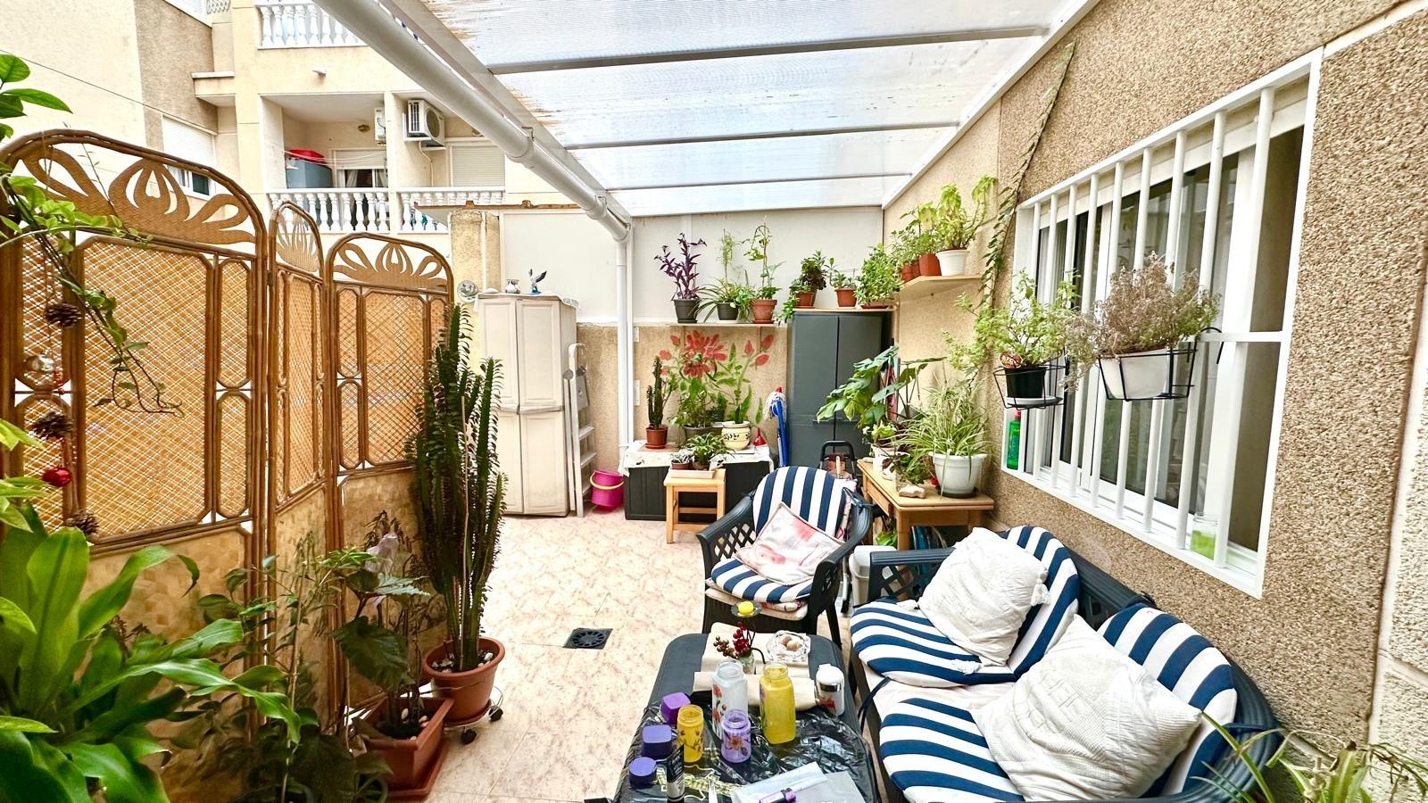 2 Bed, 1 Bath, ApartmentFor Sale, Torrevieja, Alicante