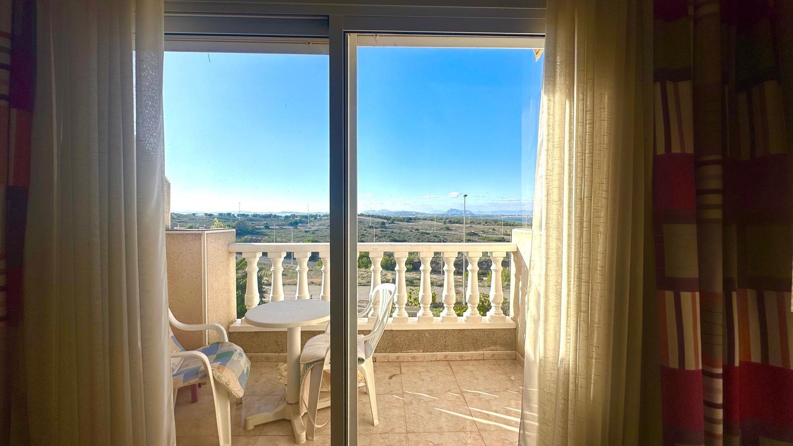 2 Bed, 1 Bath, ApartmentFor Sale, Torrevieja, Alicante