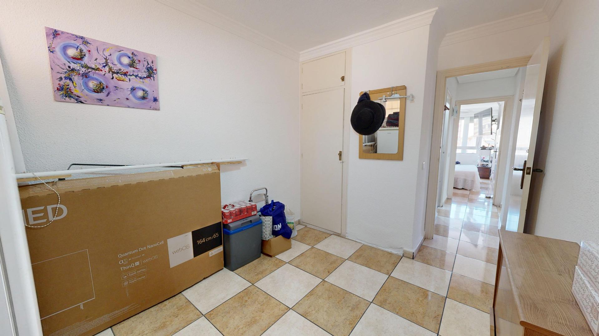 2 Bed, 1 Bath, ApartmentFor Sale, Torrevieja, Alicante