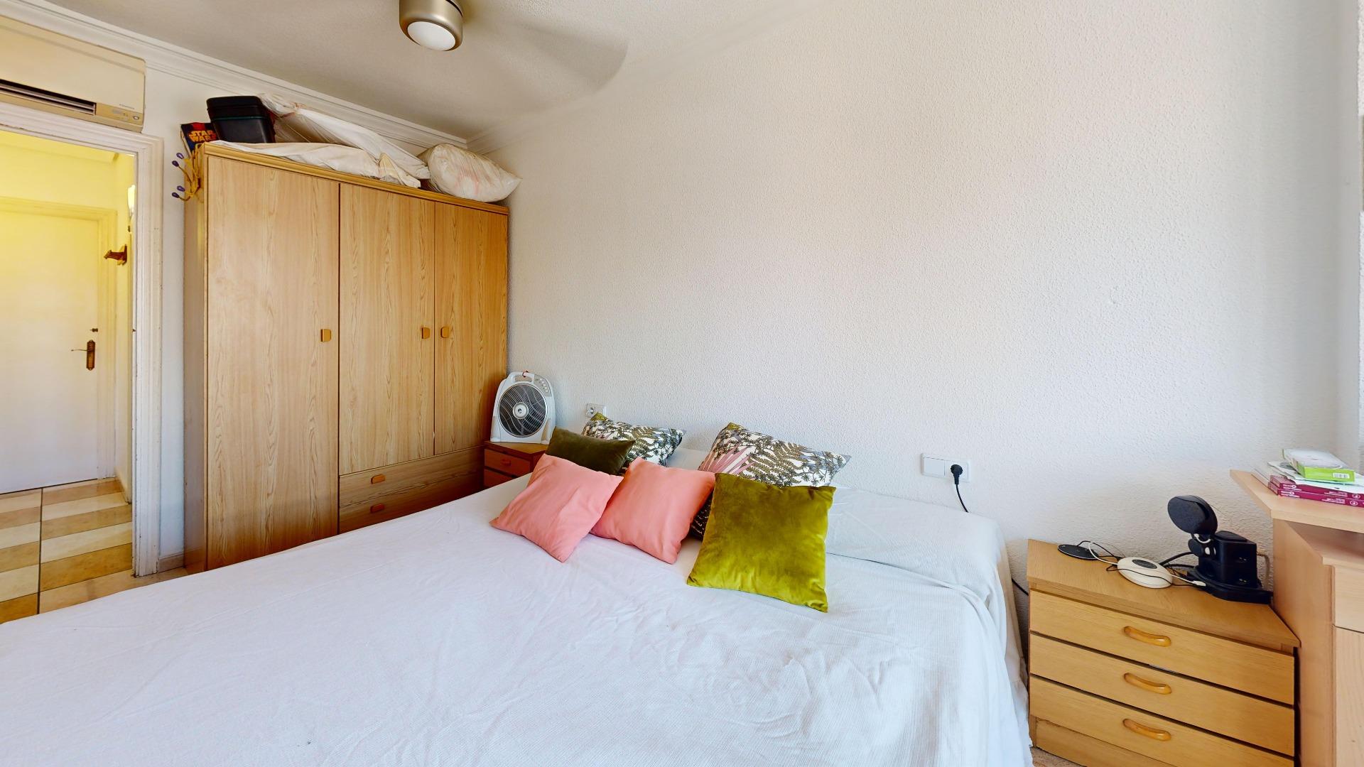 2 Bed, 1 Bath, ApartmentFor Sale, Torrevieja, Alicante