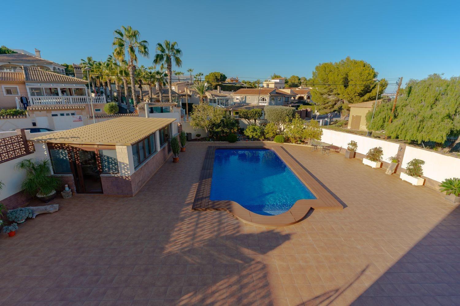 7 Bed, 4 Bath, HouseFor Sale, Torrevieja, Alicante