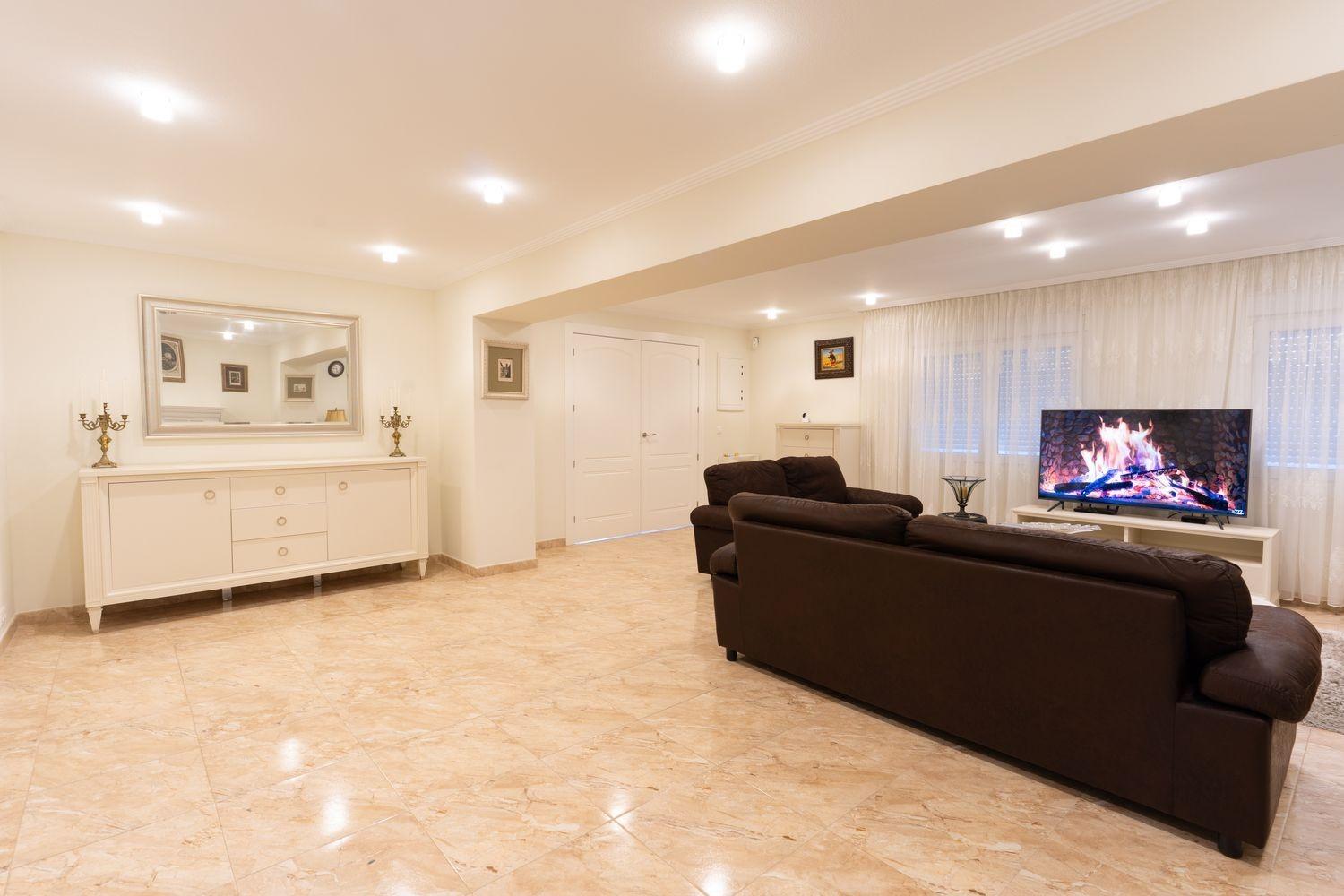 7 Bed, 4 Bath, HouseFor Sale, Torrevieja, Alicante