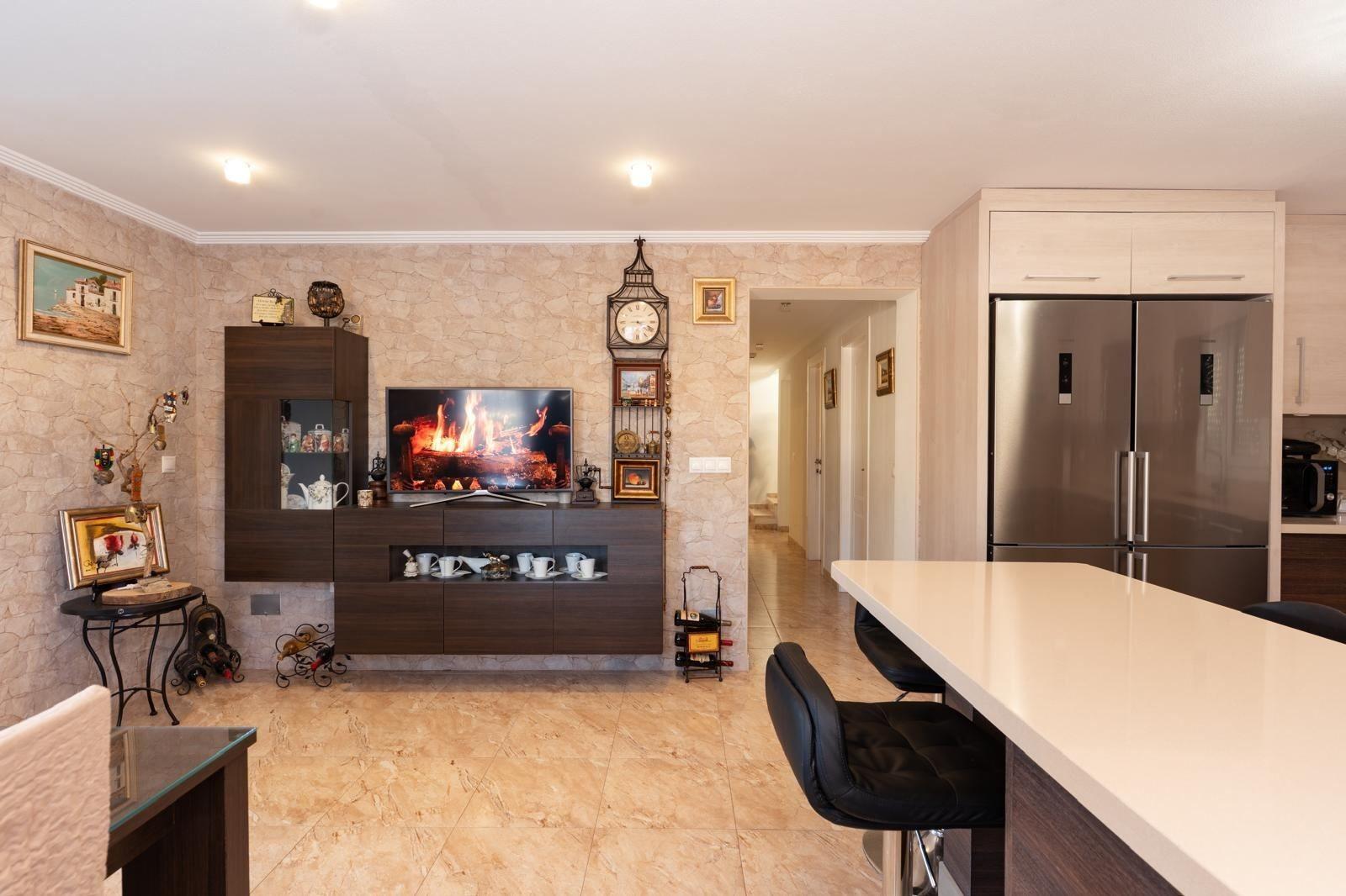 7 Bed, 4 Bath, HouseFor Sale, Torrevieja, Alicante