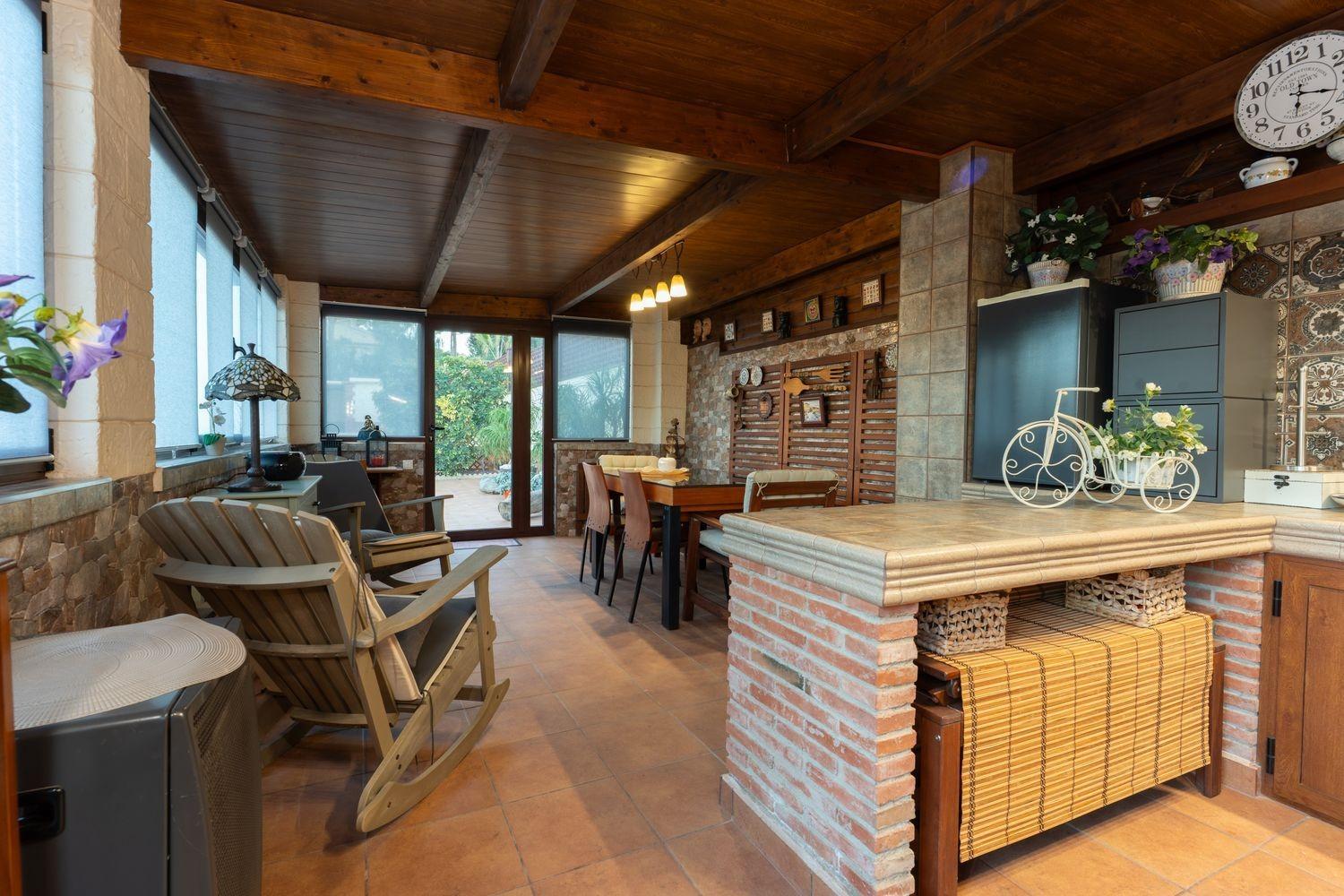 7 Bed, 4 Bath, HouseFor Sale, Torrevieja, Alicante