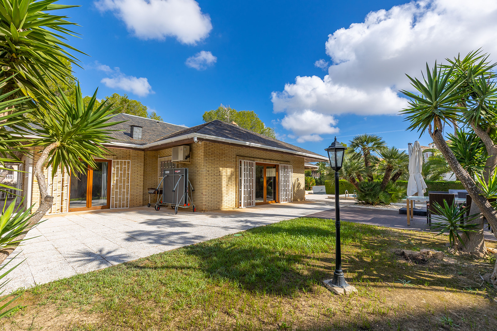 5 Bed, 3 Bath, HouseFor Sale, Orihuela Costa, Alicante