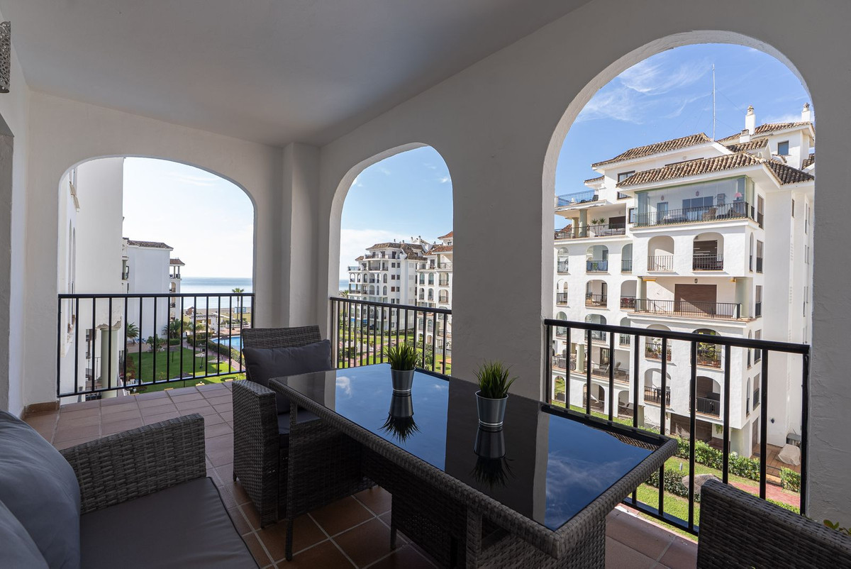 2 Bed, 2 Bath, ApartmentFor Sale, La Duquesa, Malaga