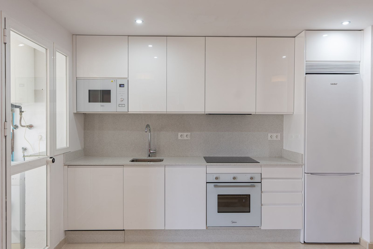 2 Bed, 2 Bath, ApartmentFor Sale, La Duquesa, Malaga