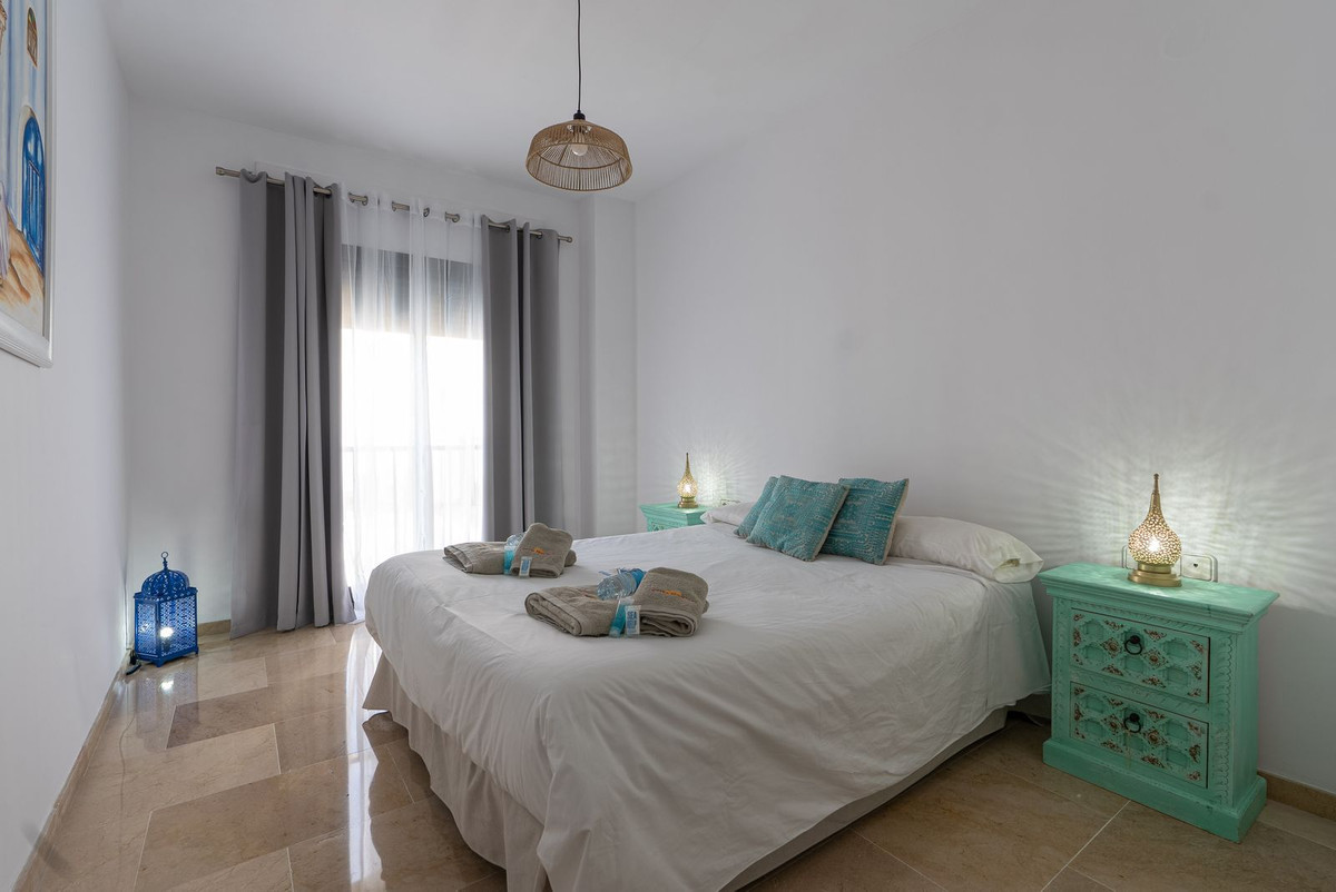 2 Bed, 2 Bath, ApartmentFor Sale, La Duquesa, Malaga