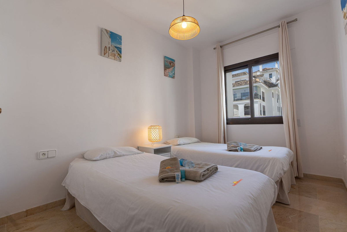 2 Bed, 2 Bath, ApartmentFor Sale, La Duquesa, Malaga