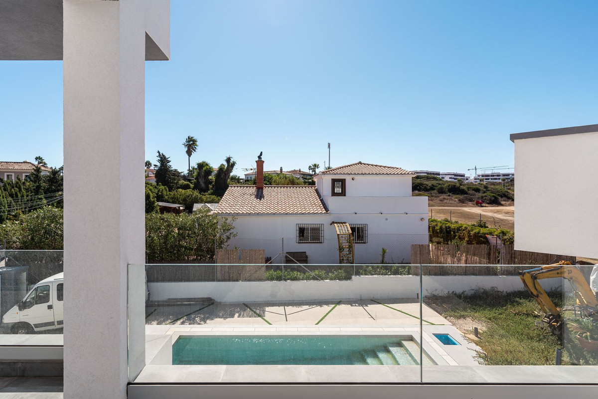3 Bed, 3 Bath, HouseFor Sale, Estepona, Malaga