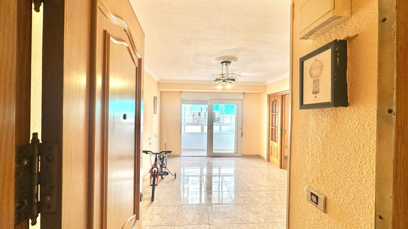 2 Bed, 1 Bath, ApartmentFor Sale, Torrevieja, Alicante