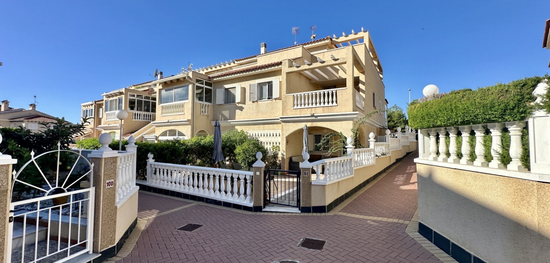 3 Bed, 2 Bath, ApartmentFor Sale, Orihuela Costa, Alicante