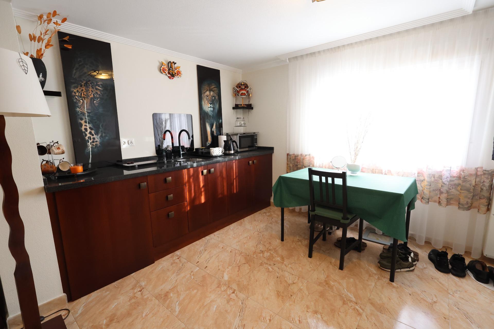 5 Bed, 3 Bath, HouseFor Sale, Torrevieja, Alicante