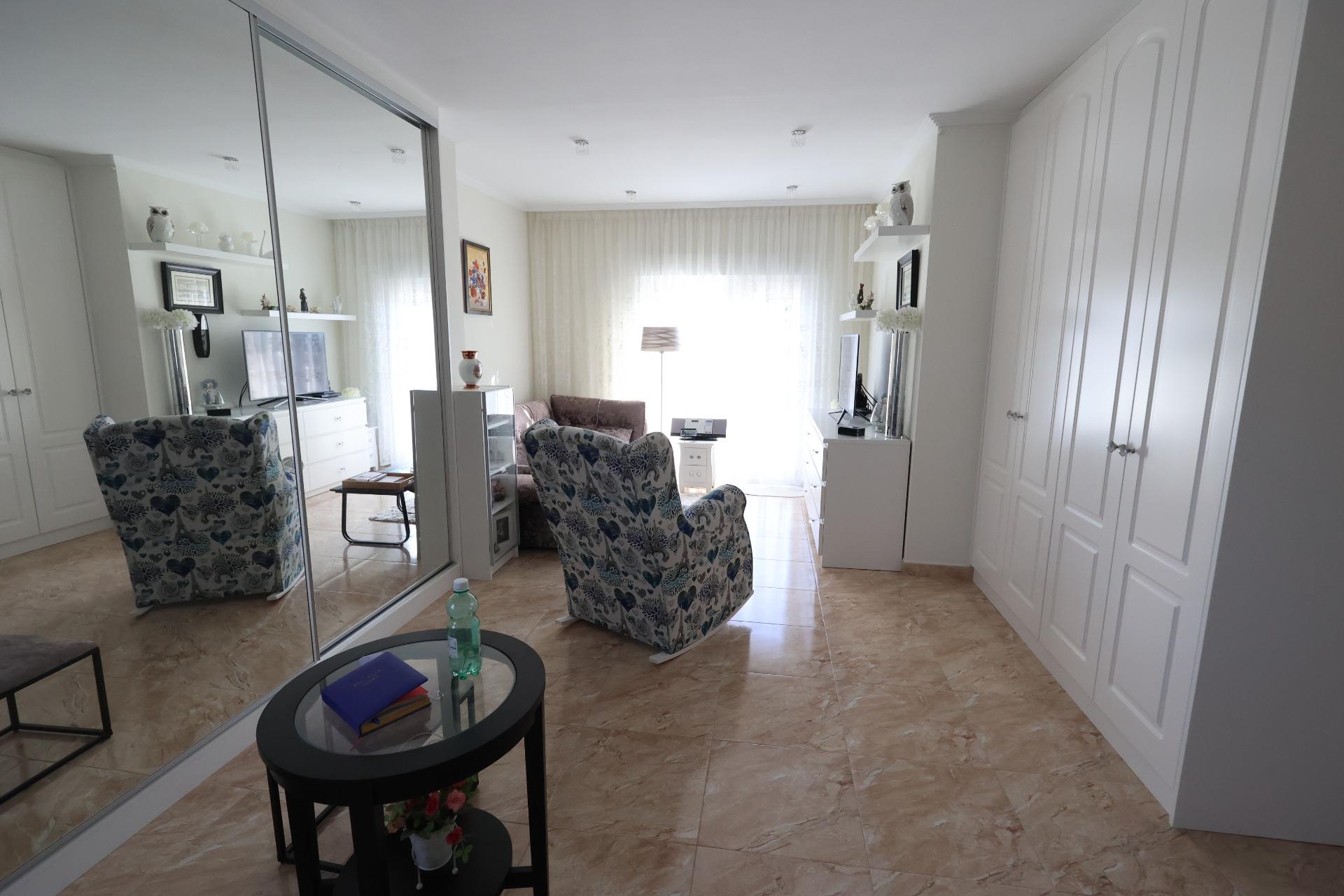 5 Bed, 3 Bath, HouseFor Sale, Torrevieja, Alicante