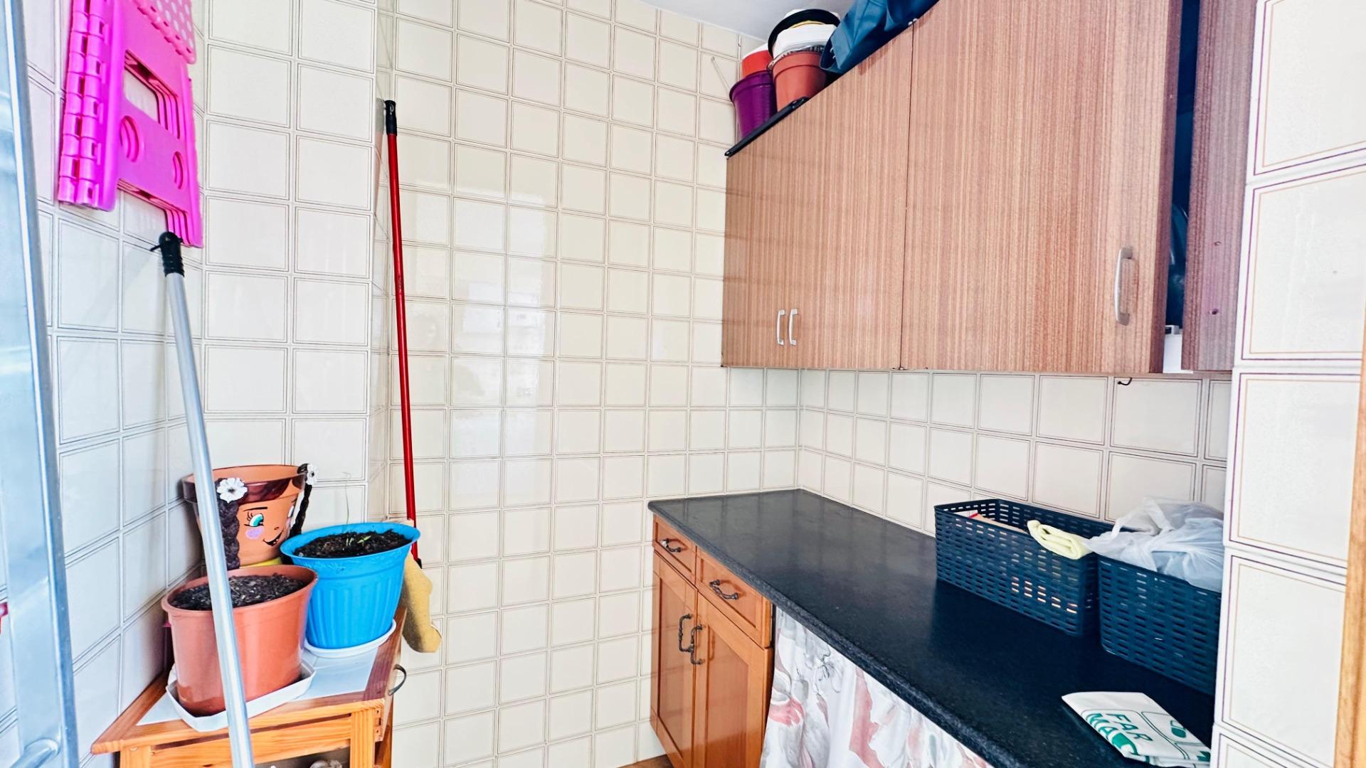 3 Bed, 2 Bath, ApartmentFor Sale, Torrevieja, Alicante