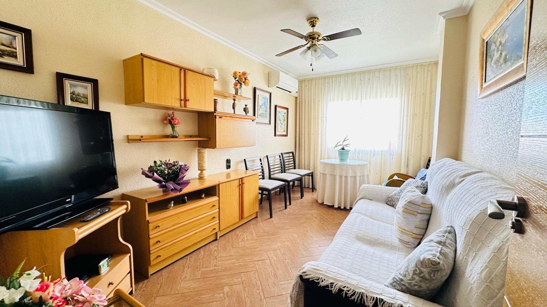 3 Bed, 2 Bath, ApartmentFor Sale, Torrevieja, Alicante