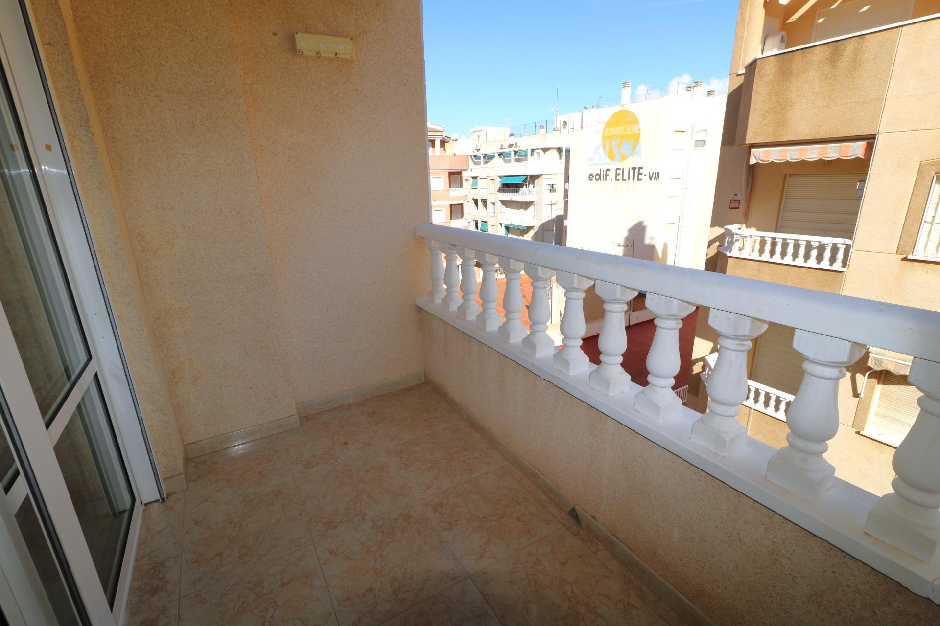 1 Bed, 1 Bath, ApartmentFor Sale, Torrevieja, Alicante
