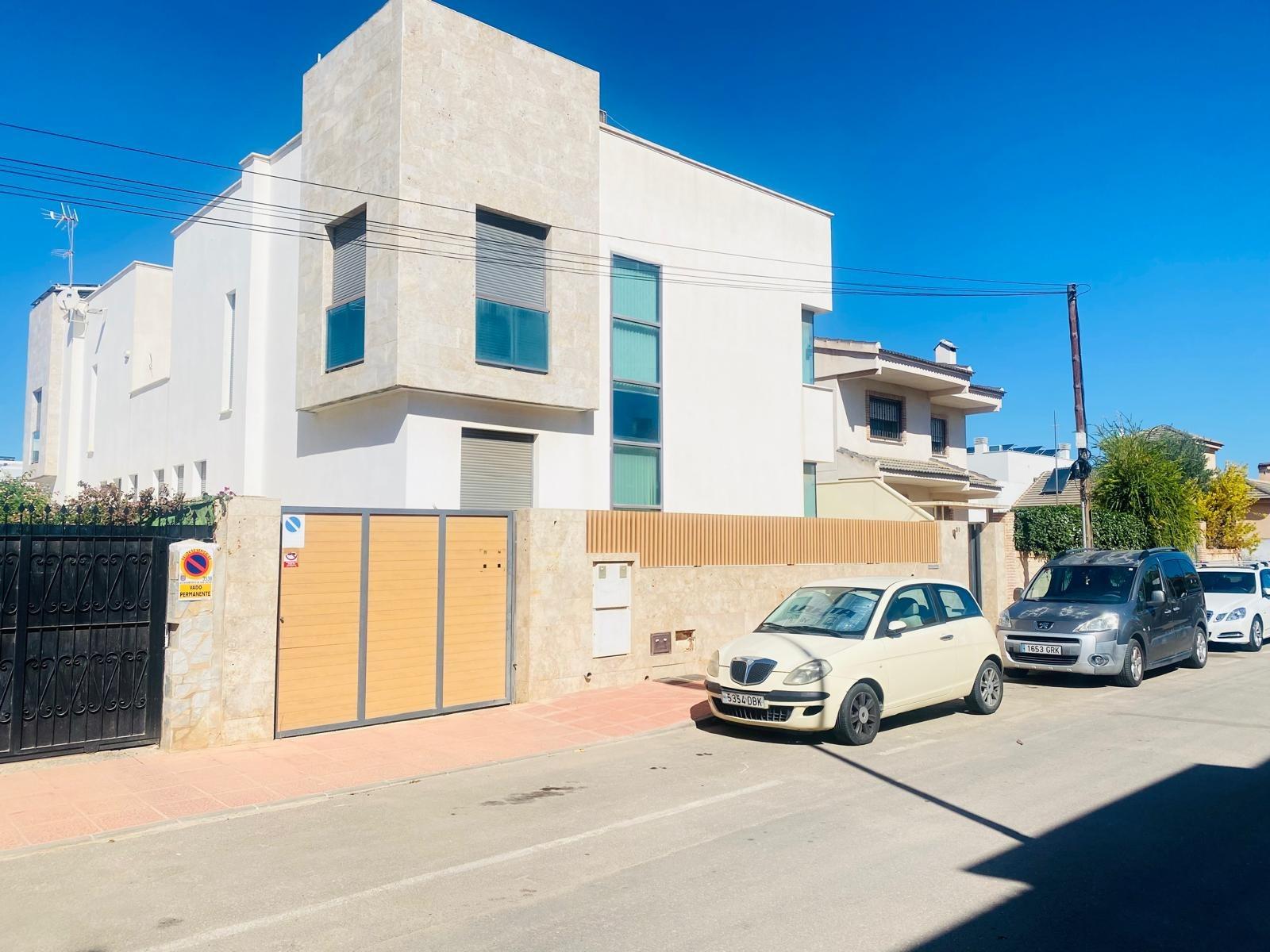 4 Bed, 3 Bath, HouseFor Sale, Santiago De La Ribera, Murcia