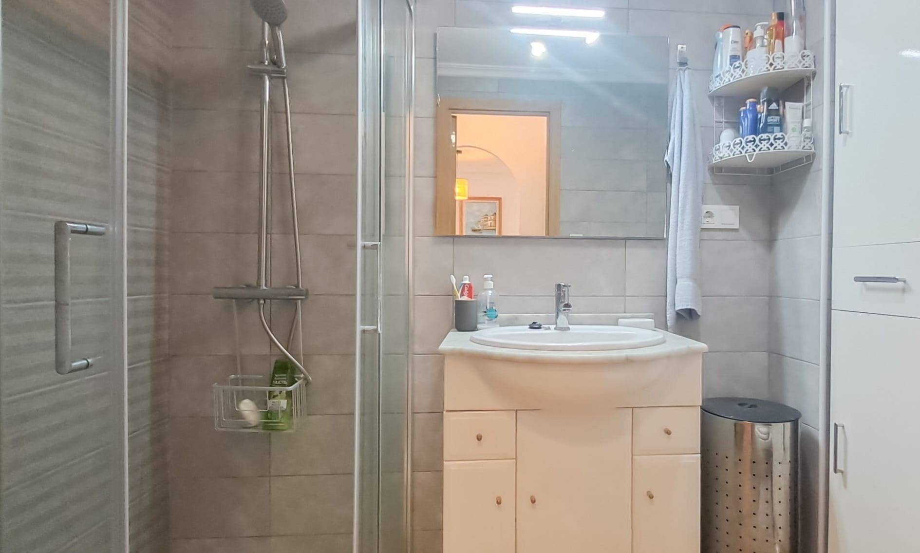 2 Bed, 1 Bath, ApartmentFor Sale, Torrevieja, Alicante