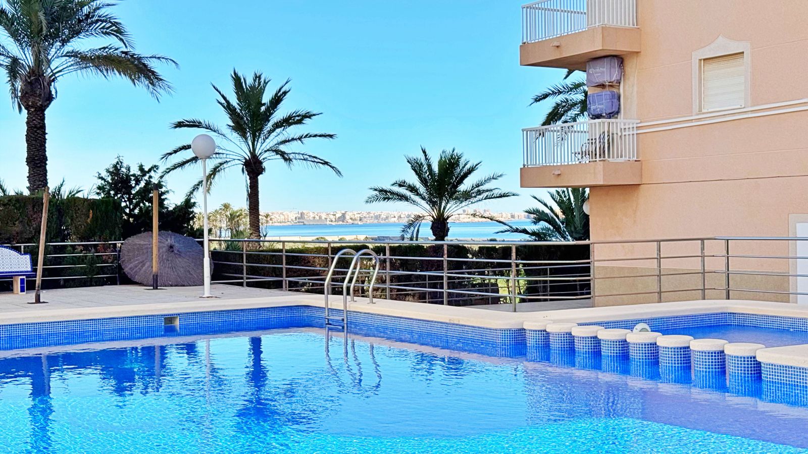 1 Bed, 1 Bath, ApartmentFor Sale, Torrevieja, Alicante