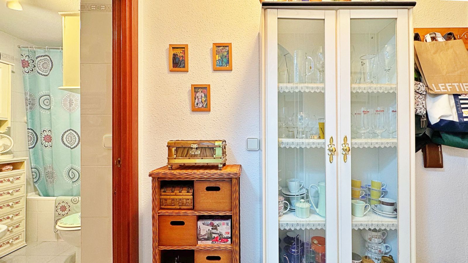 1 Bed, 1 Bath, ApartmentFor Sale, Torrevieja, Alicante