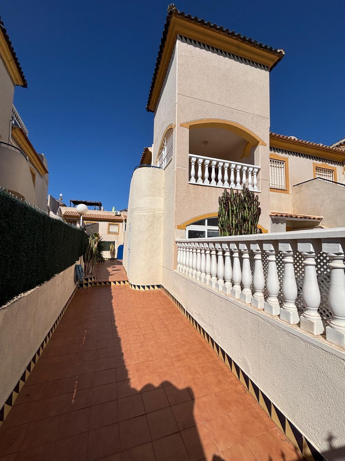 3 Bed, 2 Bath, HouseFor Sale, Torrevieja, Alicante