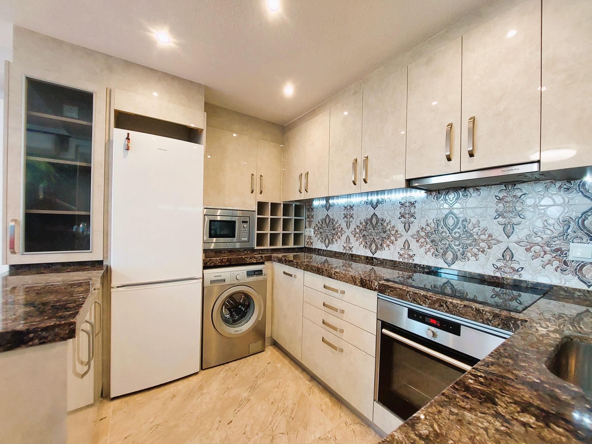 2 Bed, 1 Bath, ApartmentFor Sale, Torrevieja, Alicante