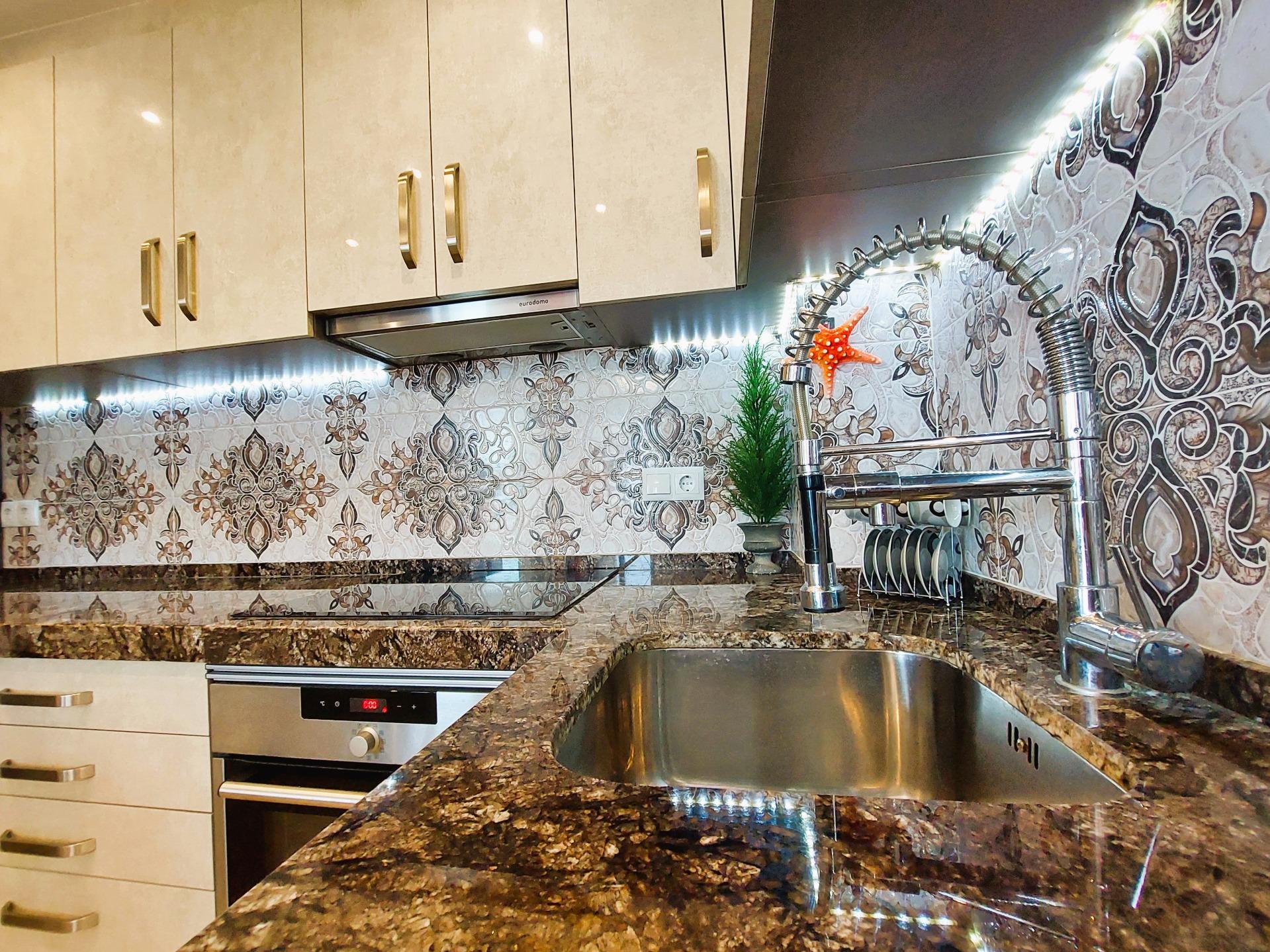 2 Bed, 1 Bath, ApartmentFor Sale, Torrevieja, Alicante