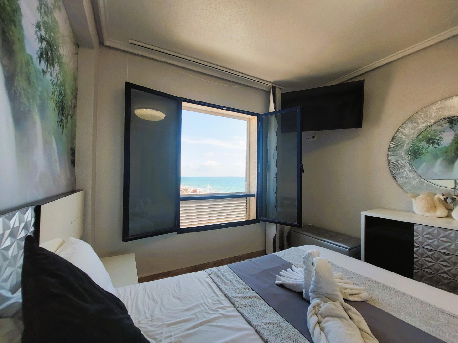 2 Bed, 1 Bath, ApartmentFor Sale, Torrevieja, Alicante