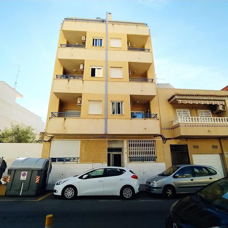 2 Bed, 1 Bath, ApartmentFor Sale, Torrevieja, Alicante