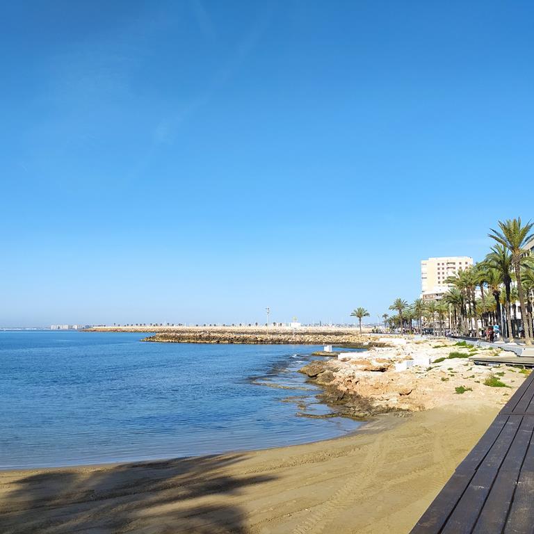 2 Bed, 1 Bath, ApartmentFor Sale, Torrevieja, Alicante