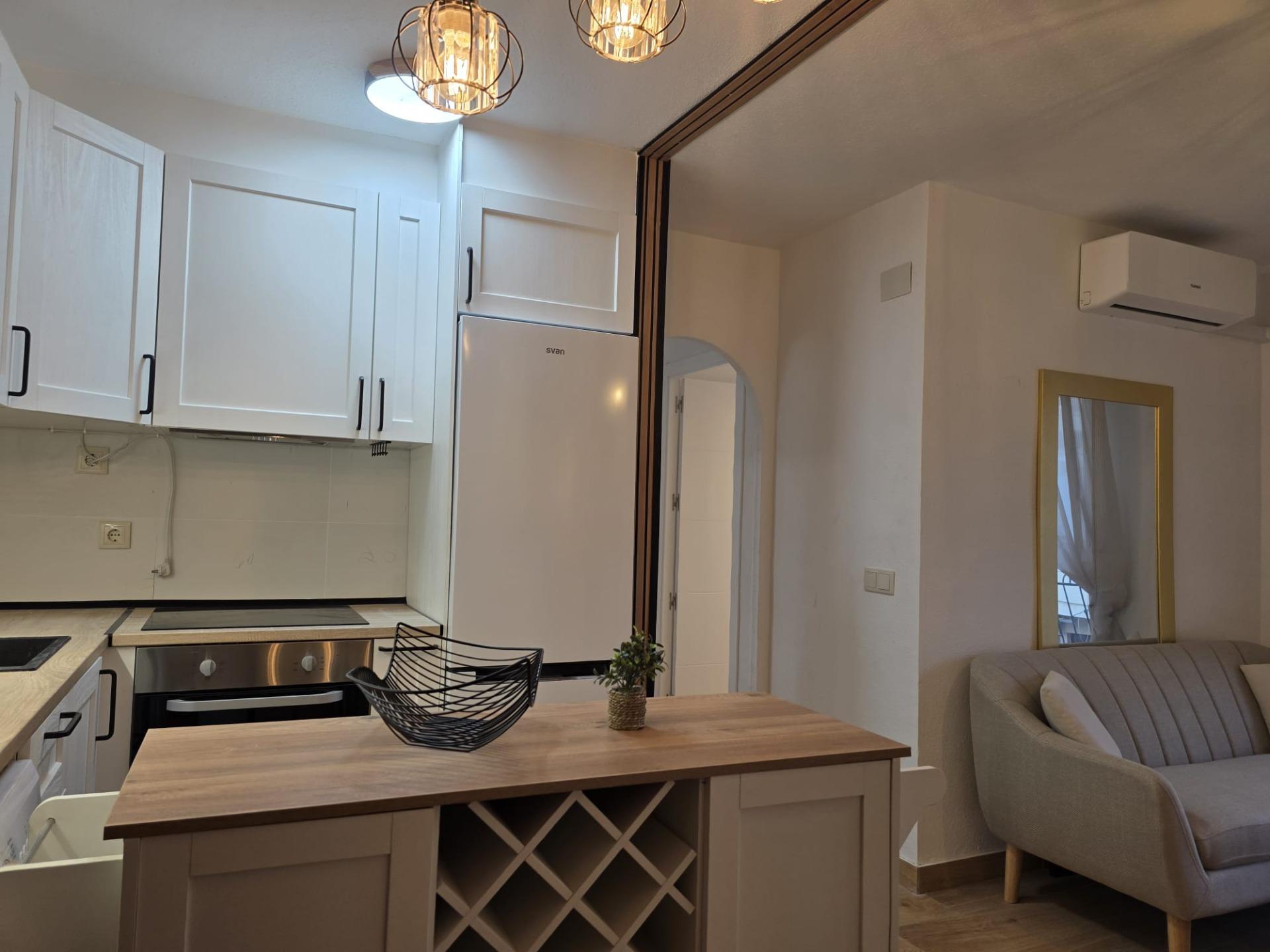 2 Bed, 1 Bath, ApartmentFor Sale, Torrevieja, Alicante