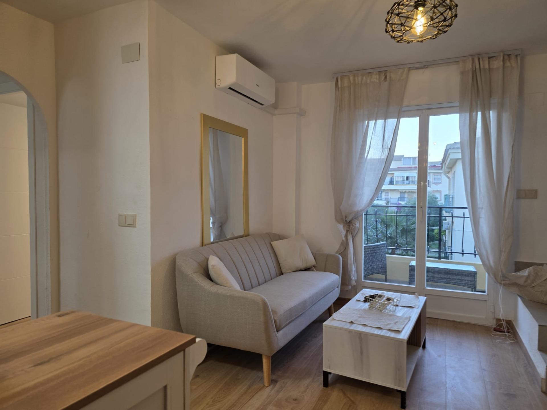 2 Bed, 1 Bath, ApartmentFor Sale, Torrevieja, Alicante