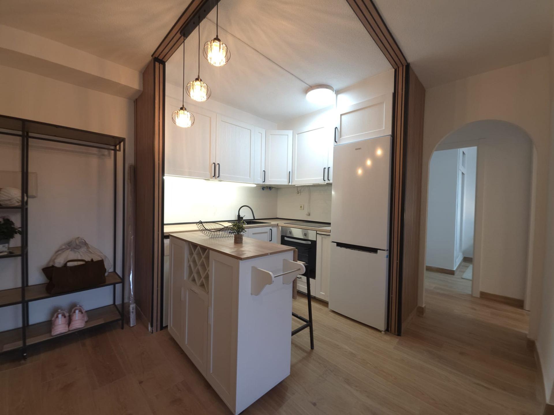 2 Bed, 1 Bath, ApartmentFor Sale, Torrevieja, Alicante