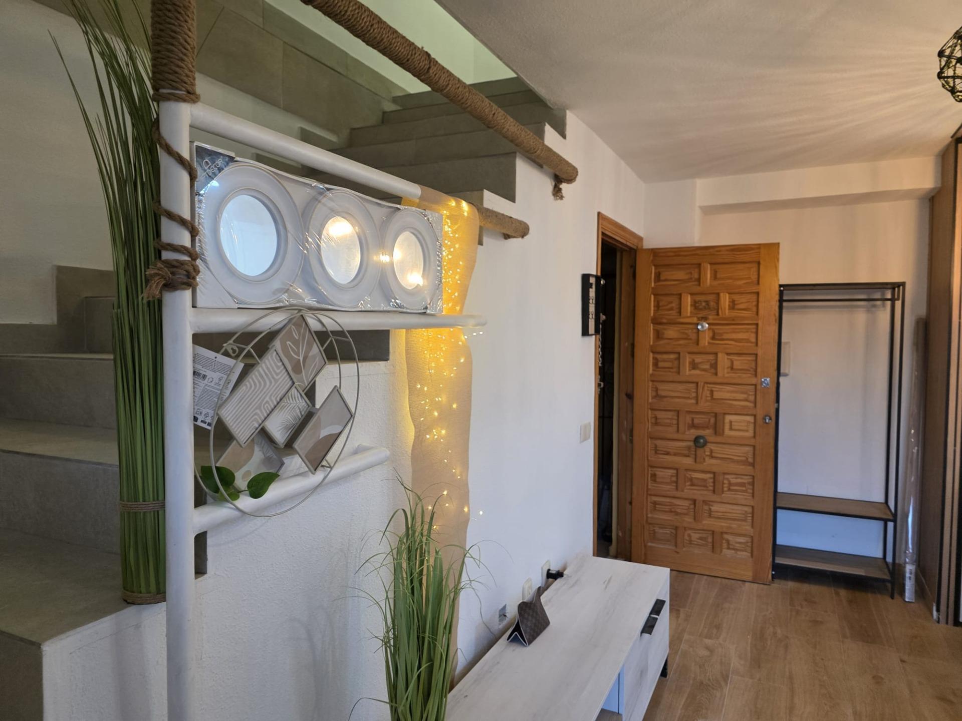 2 Bed, 1 Bath, ApartmentFor Sale, Torrevieja, Alicante